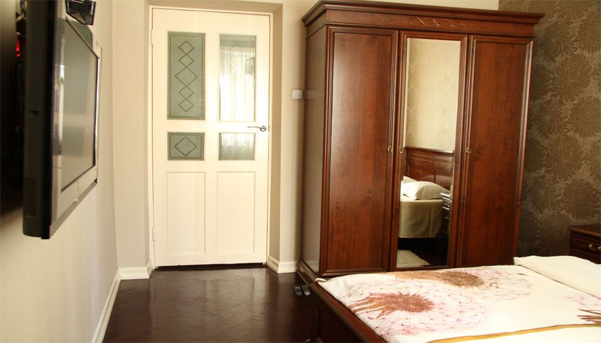 Only for long term rental in Chisinau: 2 rooms, 1 bedroom, 48 m²